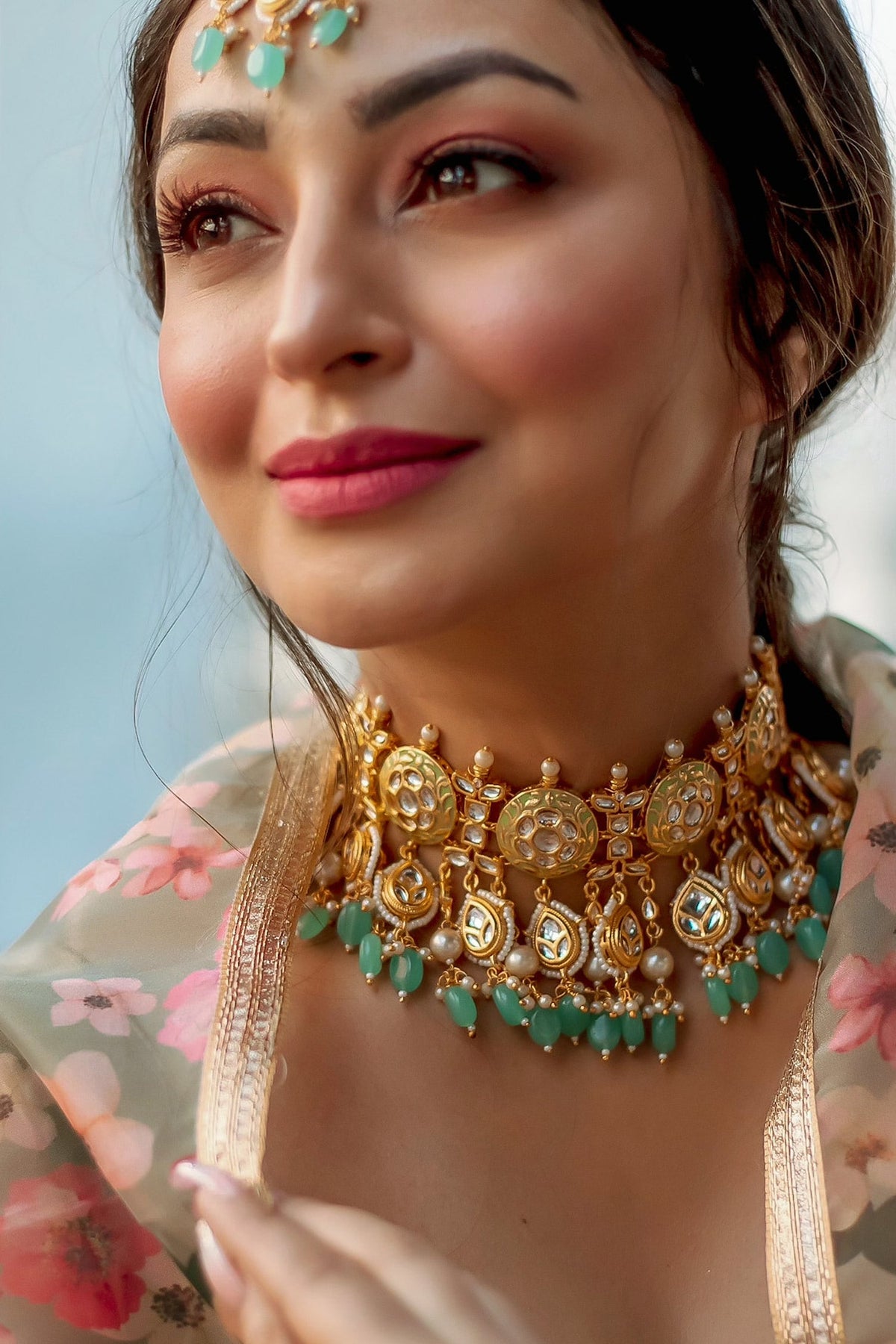 Geometric Kundan Studded Choker Set 