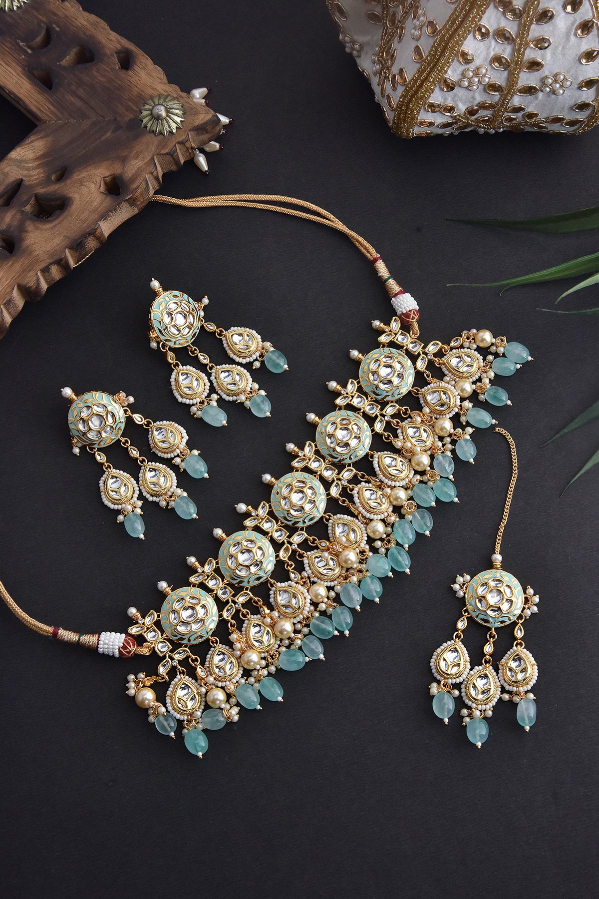 Geometric Kundan Studded Choker Set 
