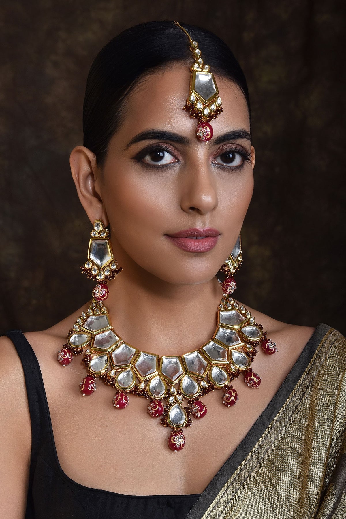 Geometric Kundan Studded Choker Set 