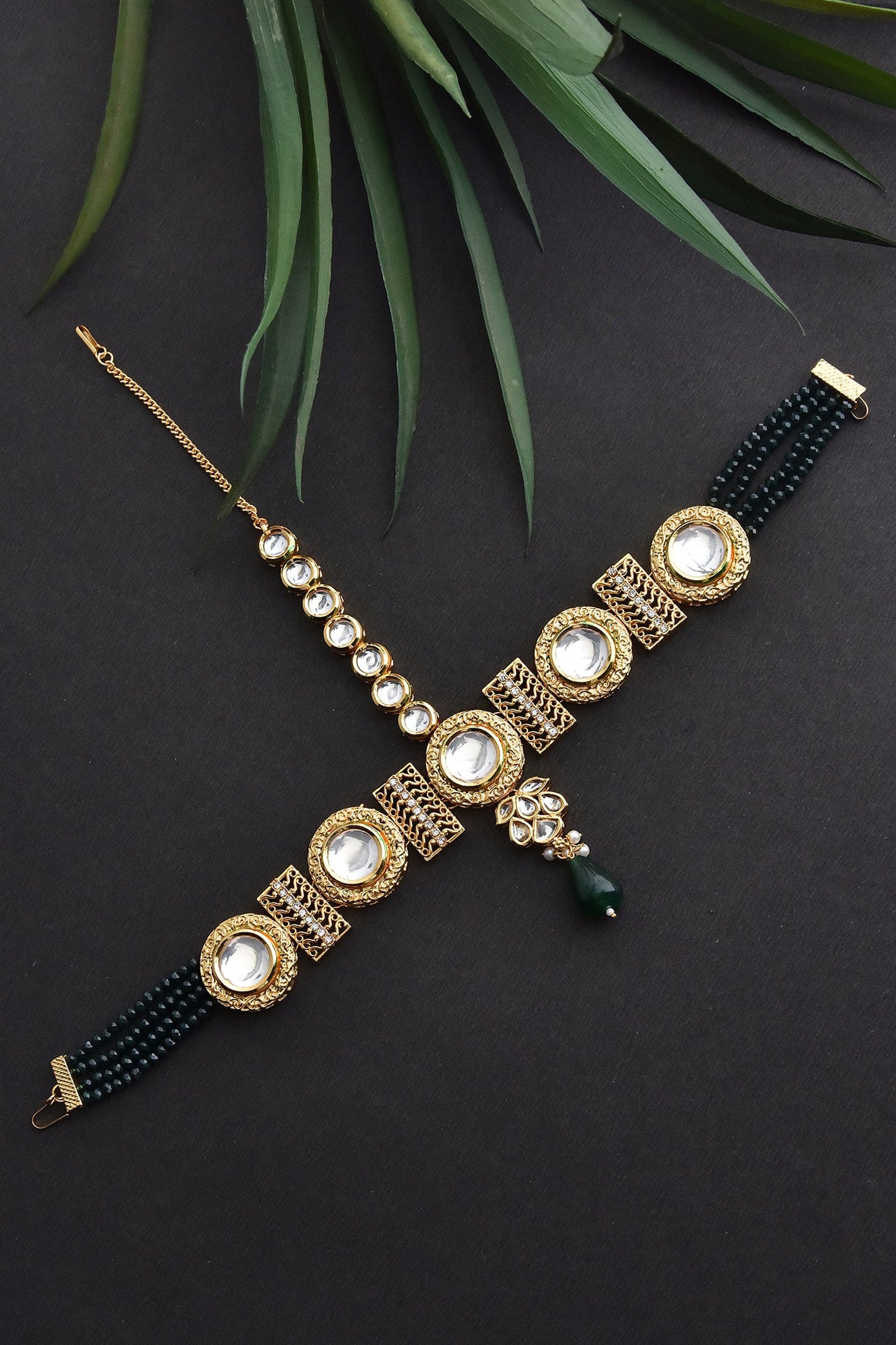 Kundan Studded Mathapatti 