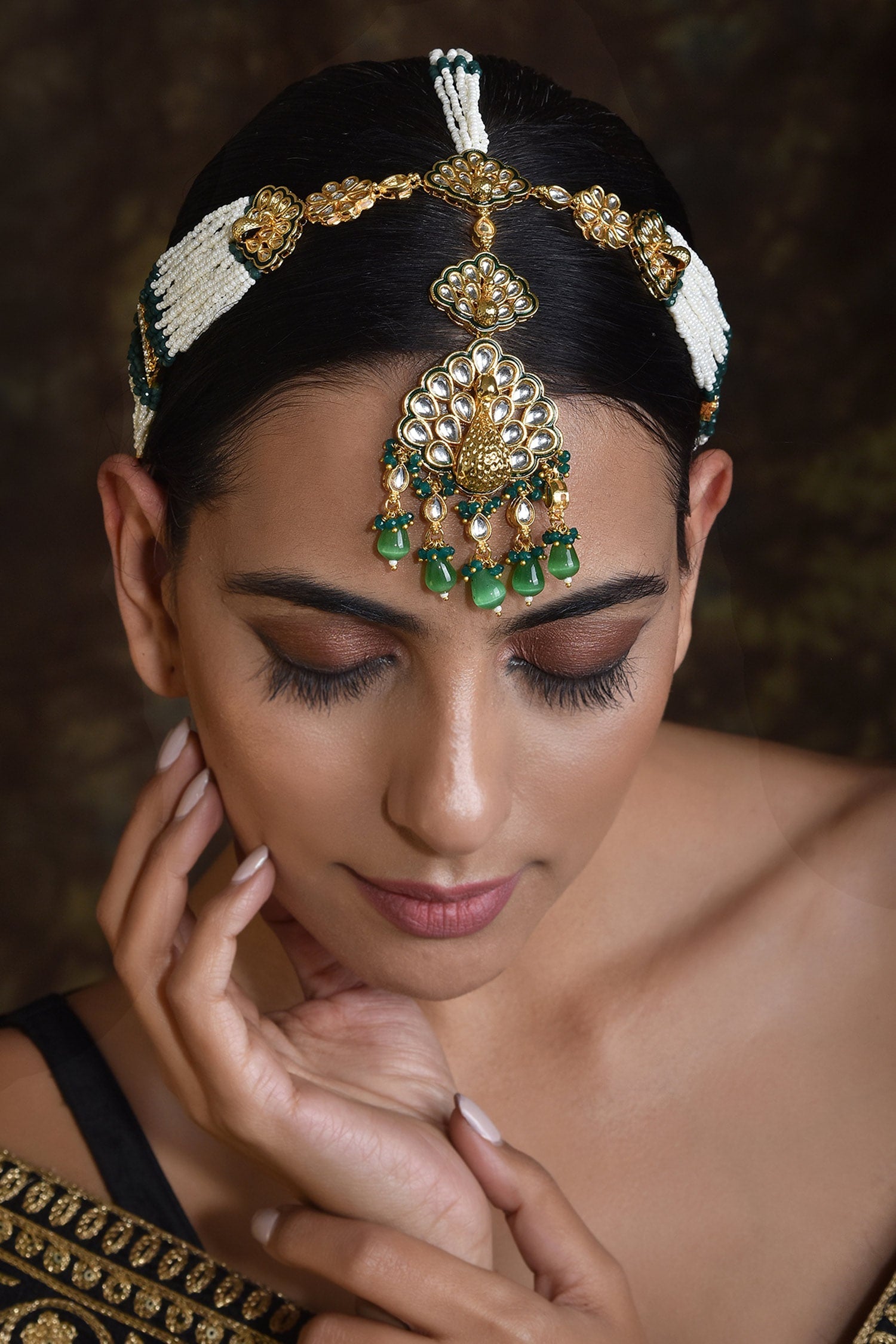 Peacock Motif Kundan Mathapatti 