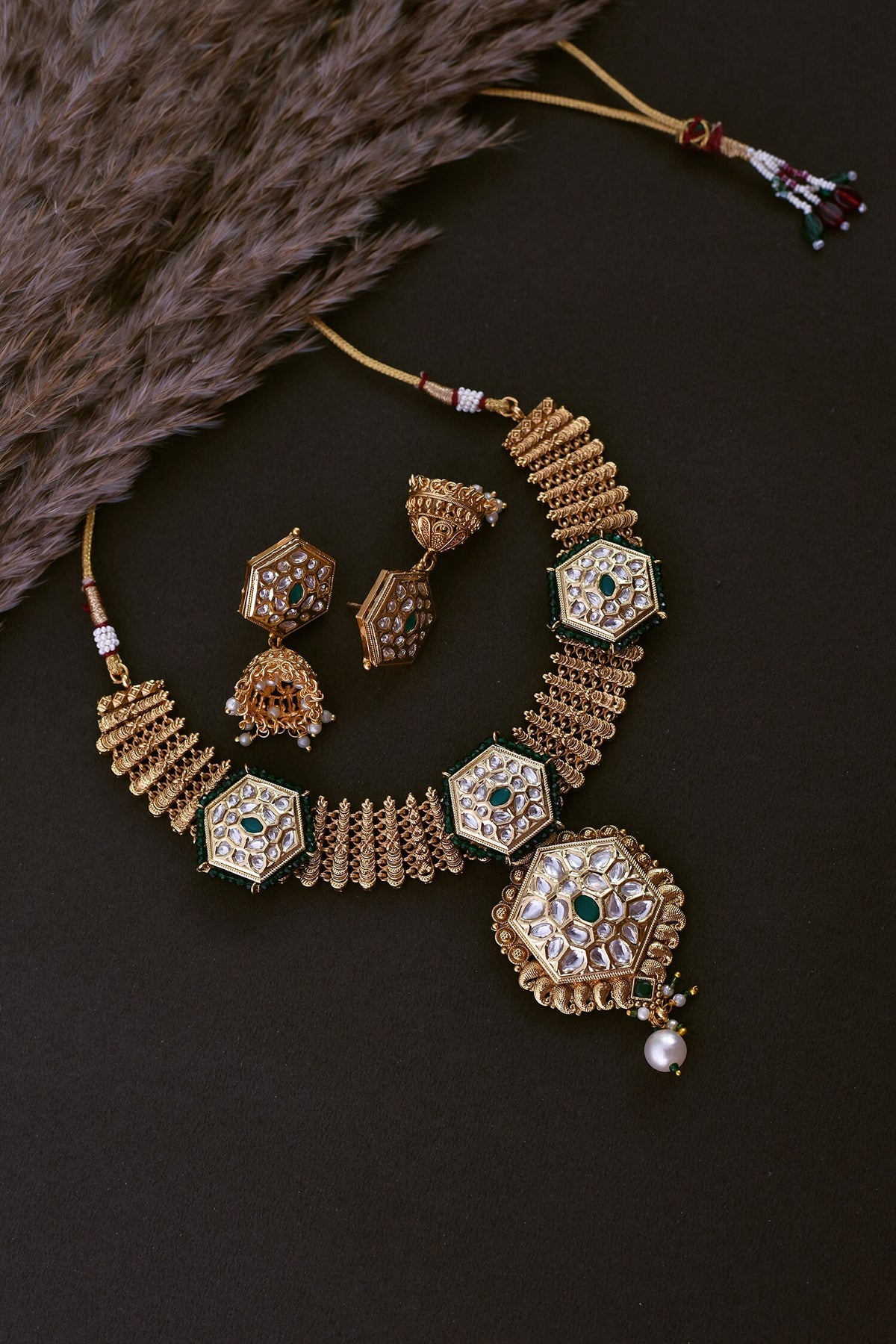 Kundan Embellished Necklace Set 
