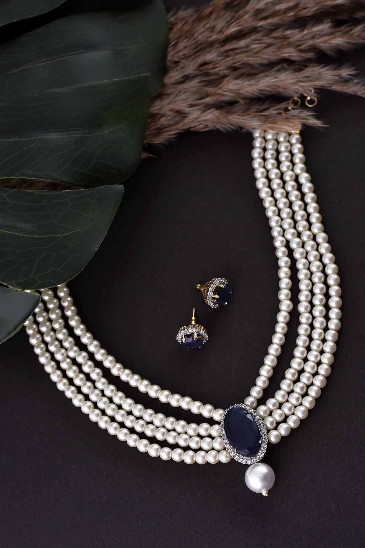 Pearl Embellished Necklace Set 
