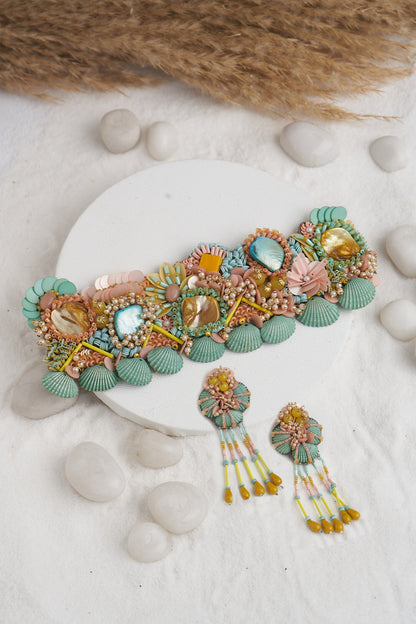 Shell Embellished Choker & Earrings Set 