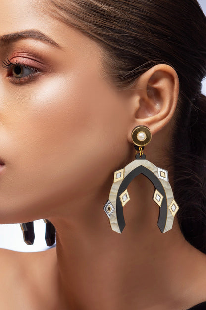 The Alabaster Geometric Pattern Earrings 