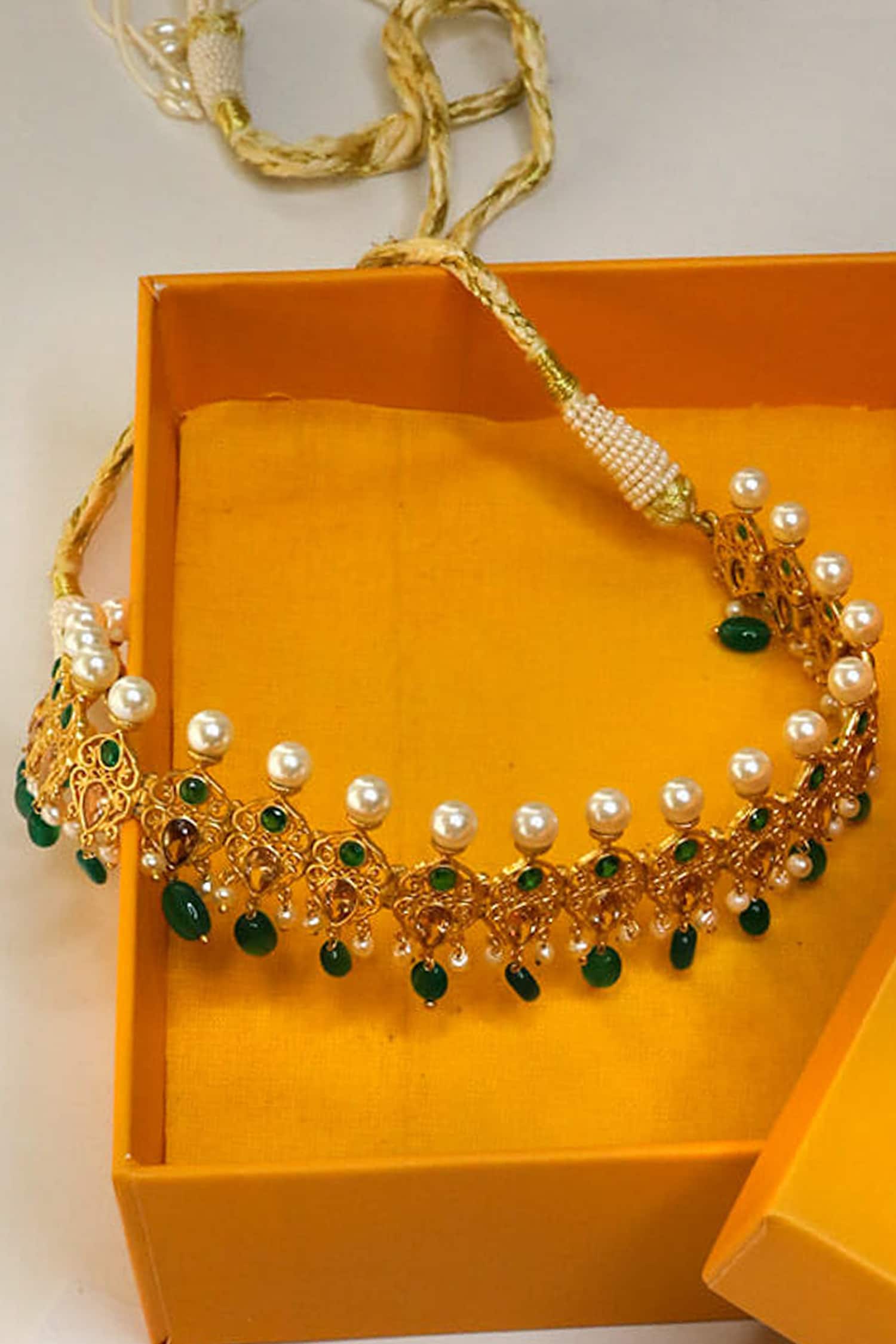 Meherunisa Choker 