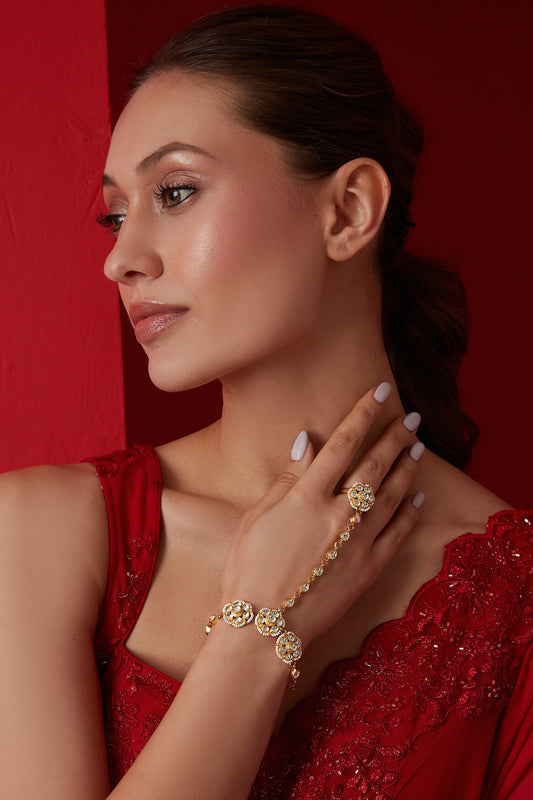 Kundan Pearl Embellished Hathphool 
