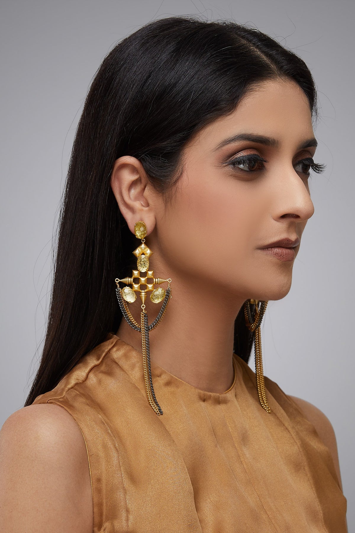 Stone earrings 