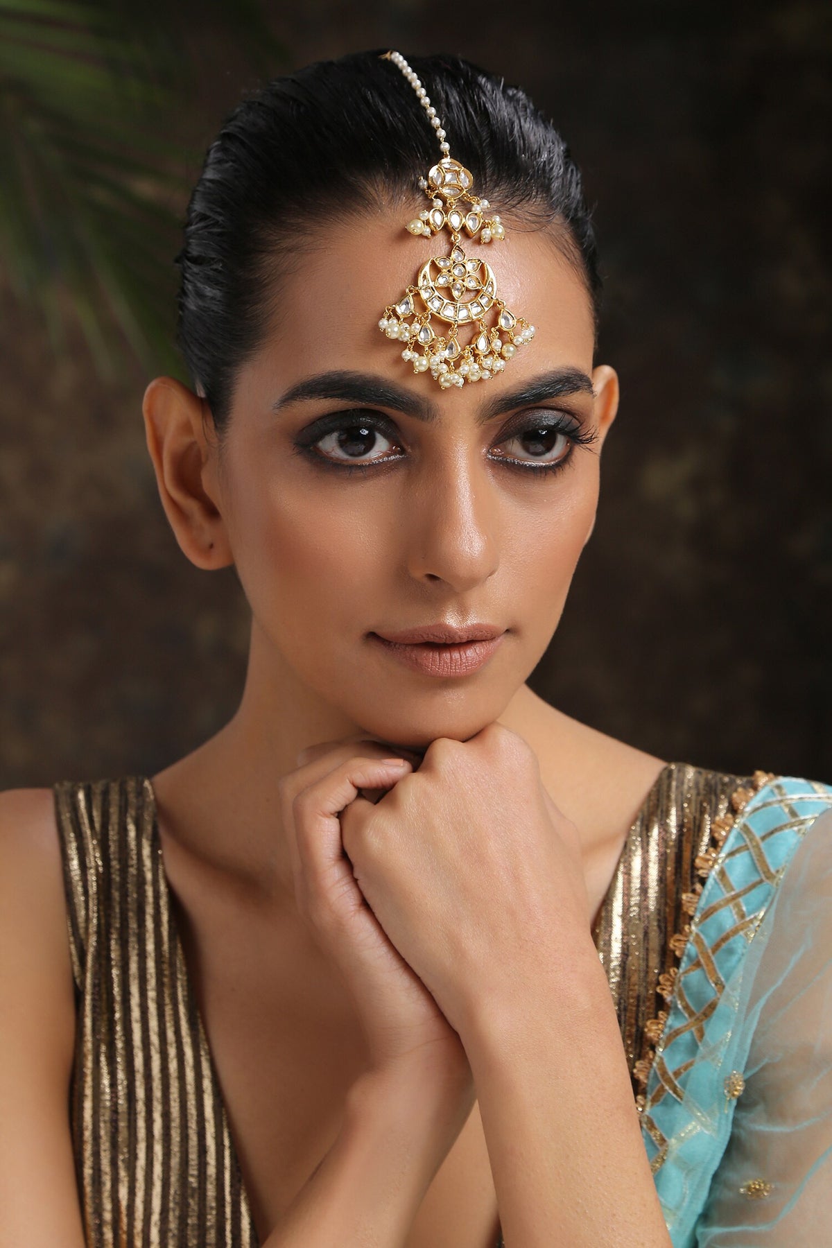 Crescent Moon Kundan Maangtikka 