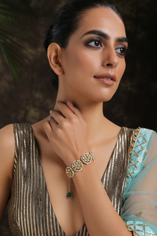 Handcrafted Floral Kundan Bracelet 