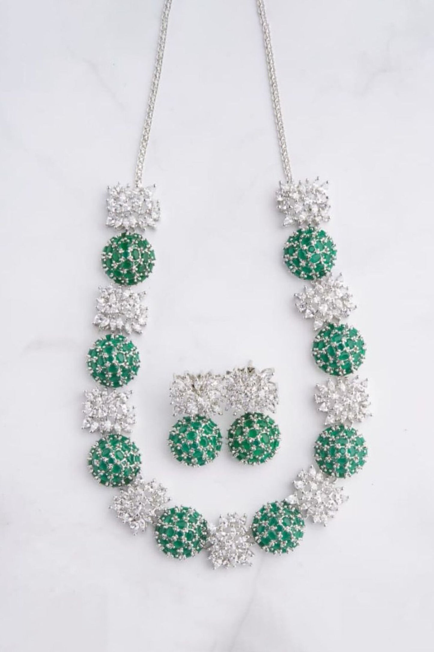Mannat Ball Shaped Necklace Set 