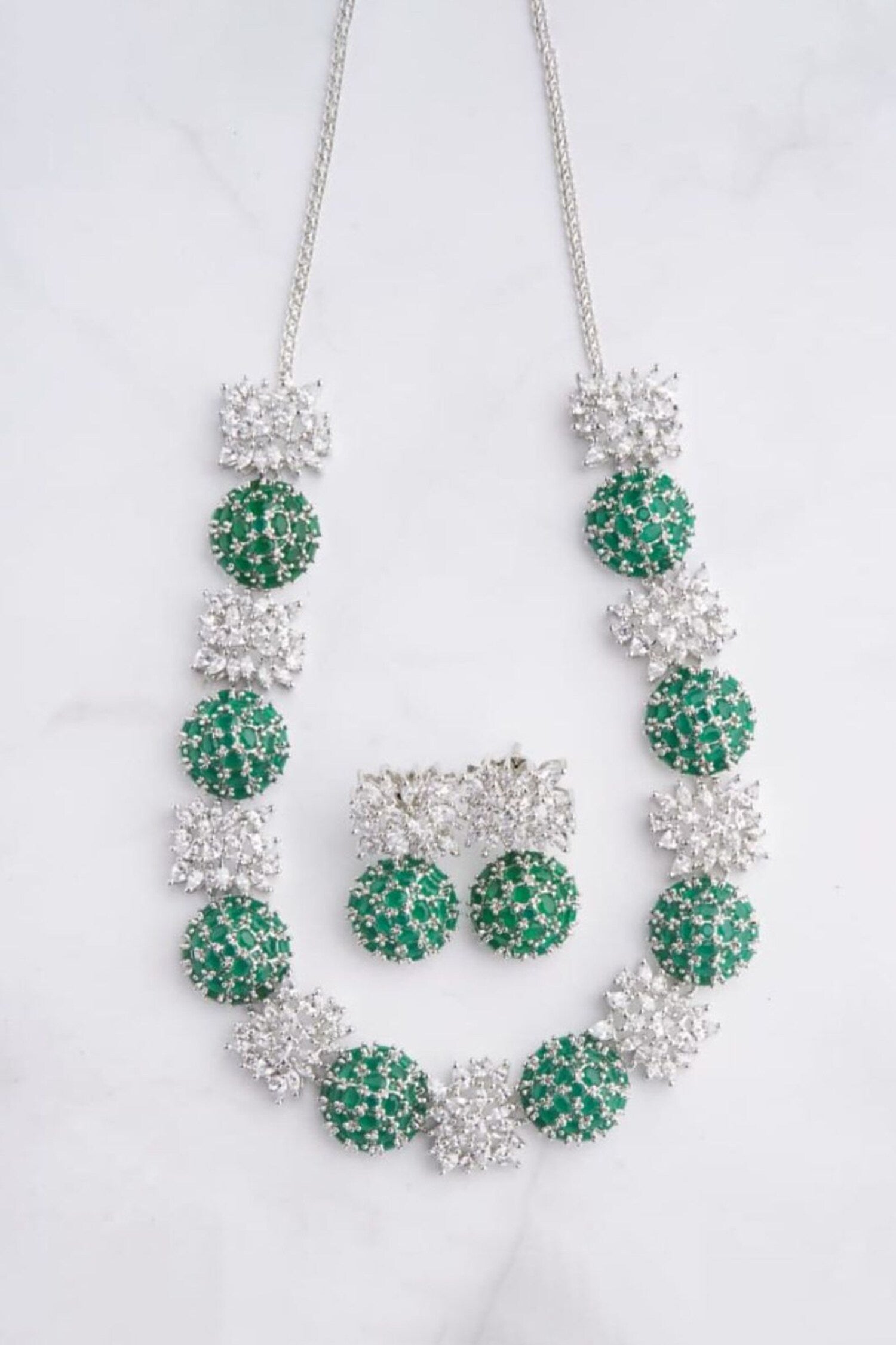 Mannat Ball Shaped Necklace Set 