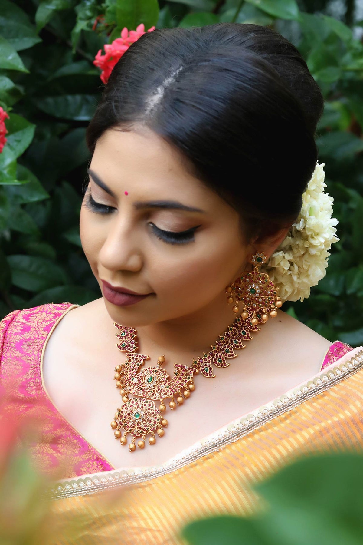 Gold Stone & Beads Jewellery Set 