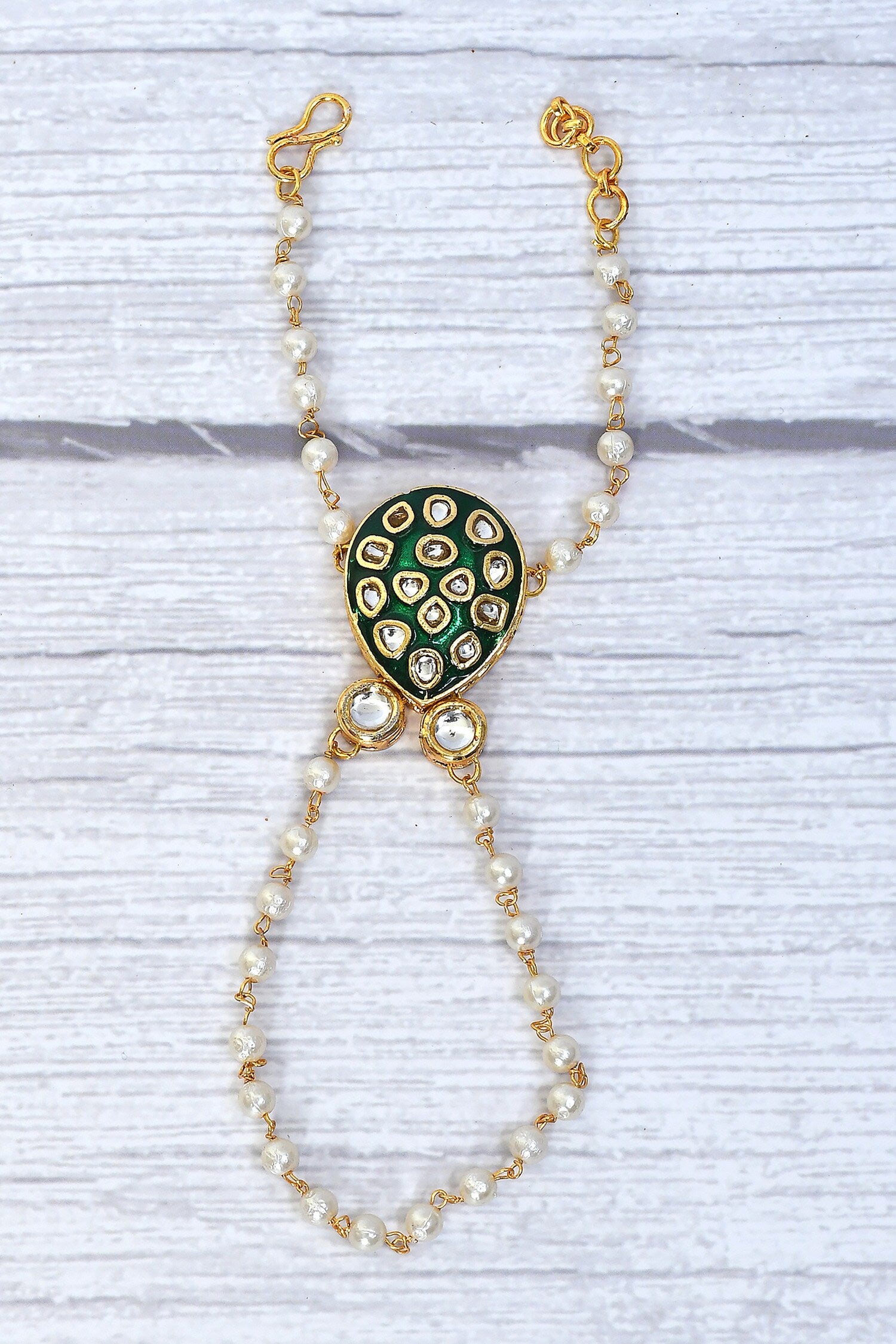 Tear Drop Kundan Embellished Haathphool 