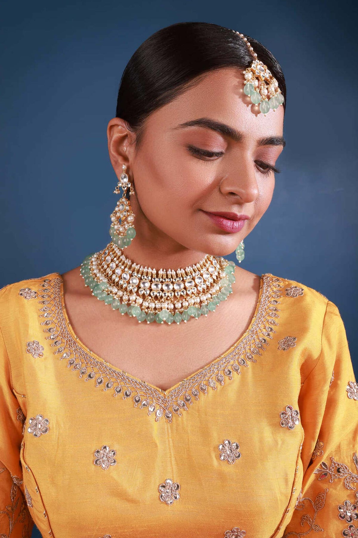 Kundan Embellished Necklace Set 