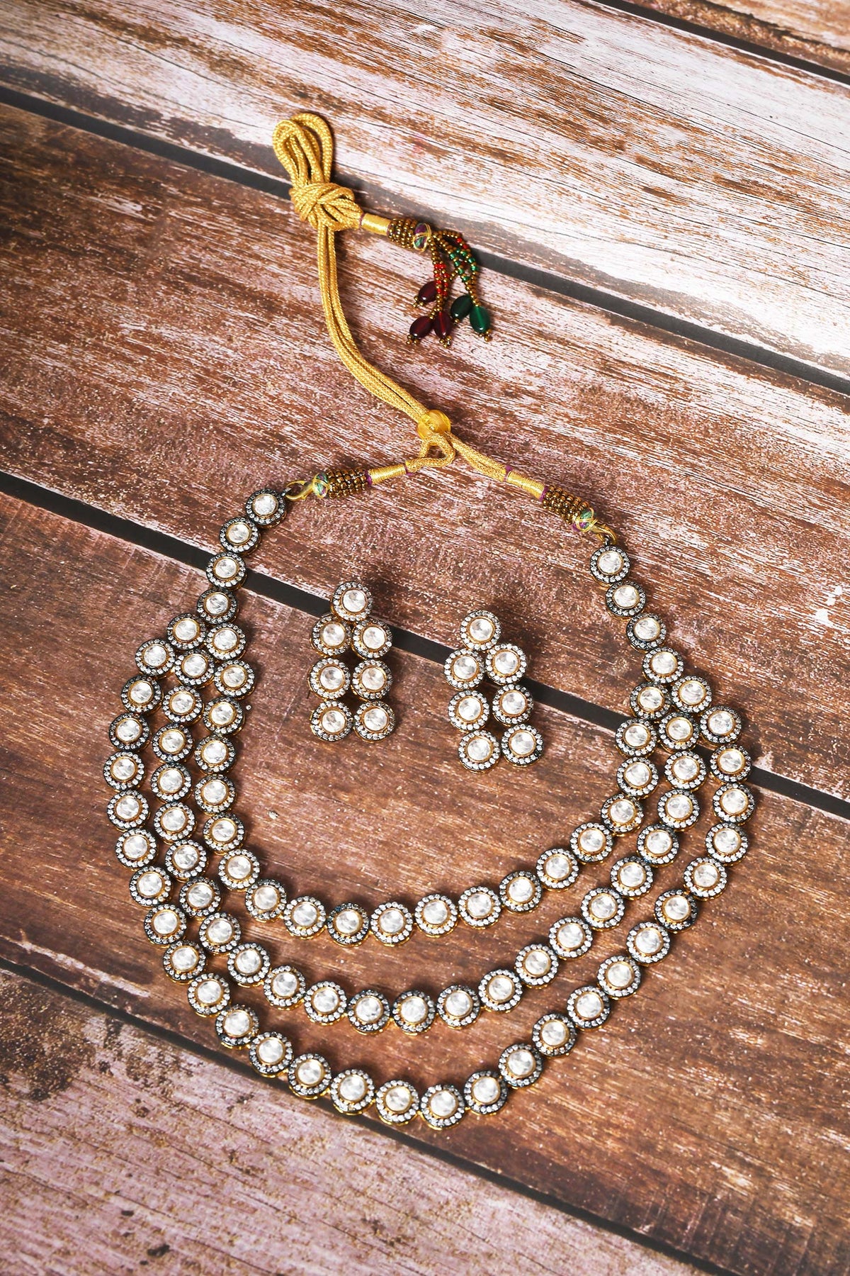 Kundan Embellished Necklace Set 