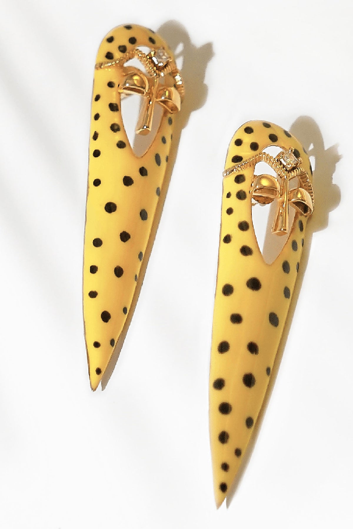 Gavi Spicule Kaybug Earrings 