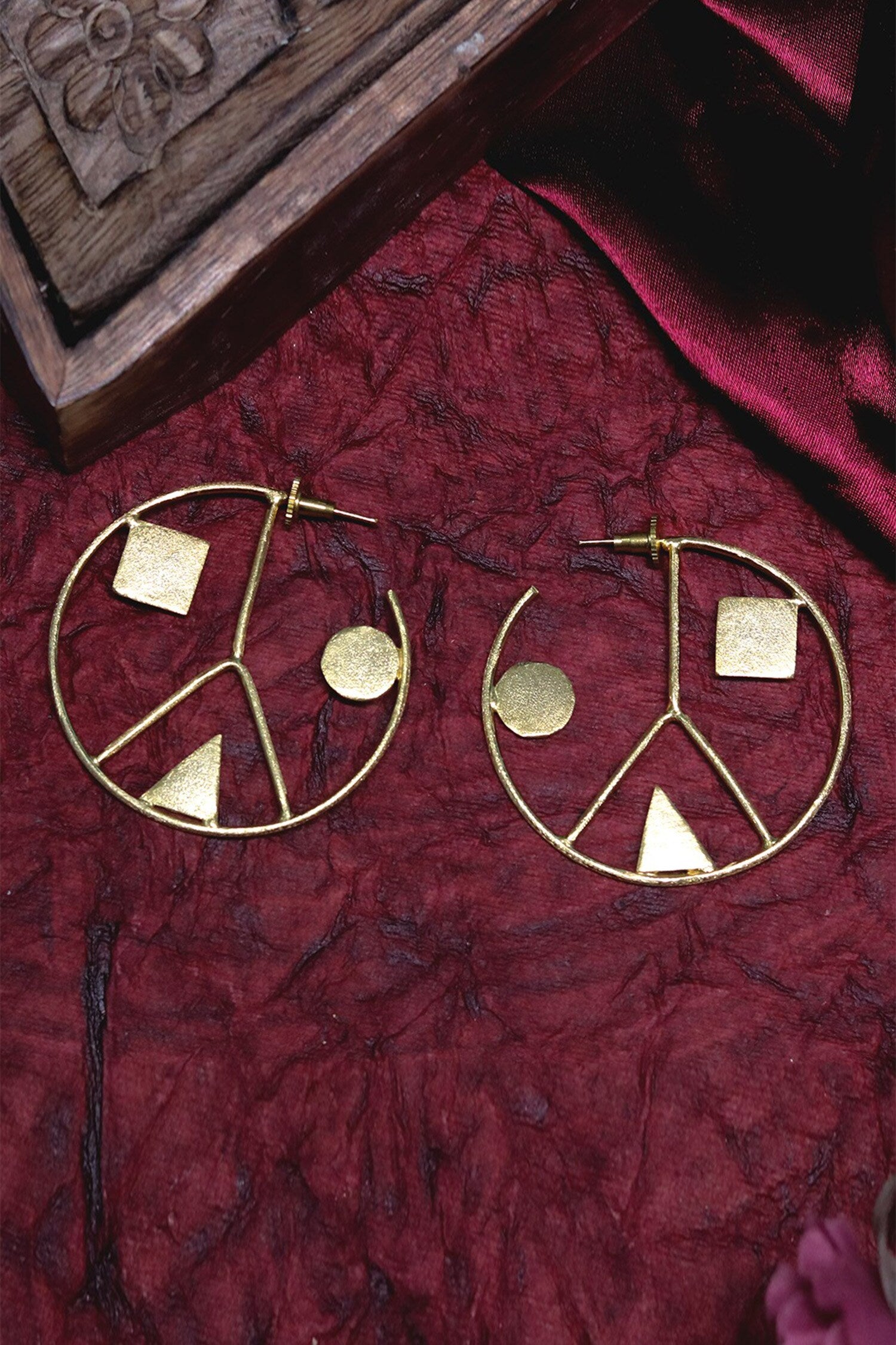 Geometric Cut Work Hoop Earrings 