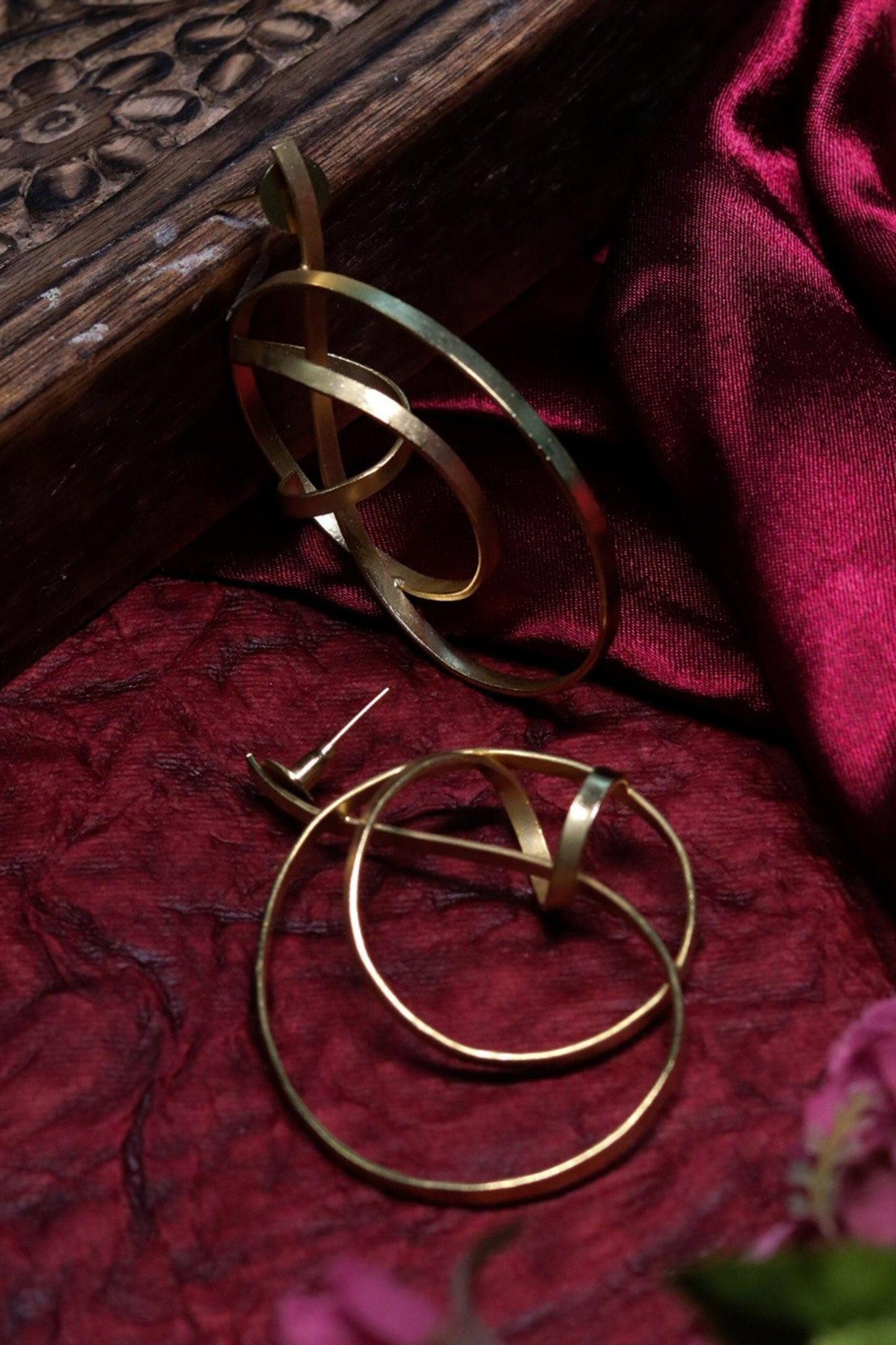 Intertwined Whip Waves Earrings 