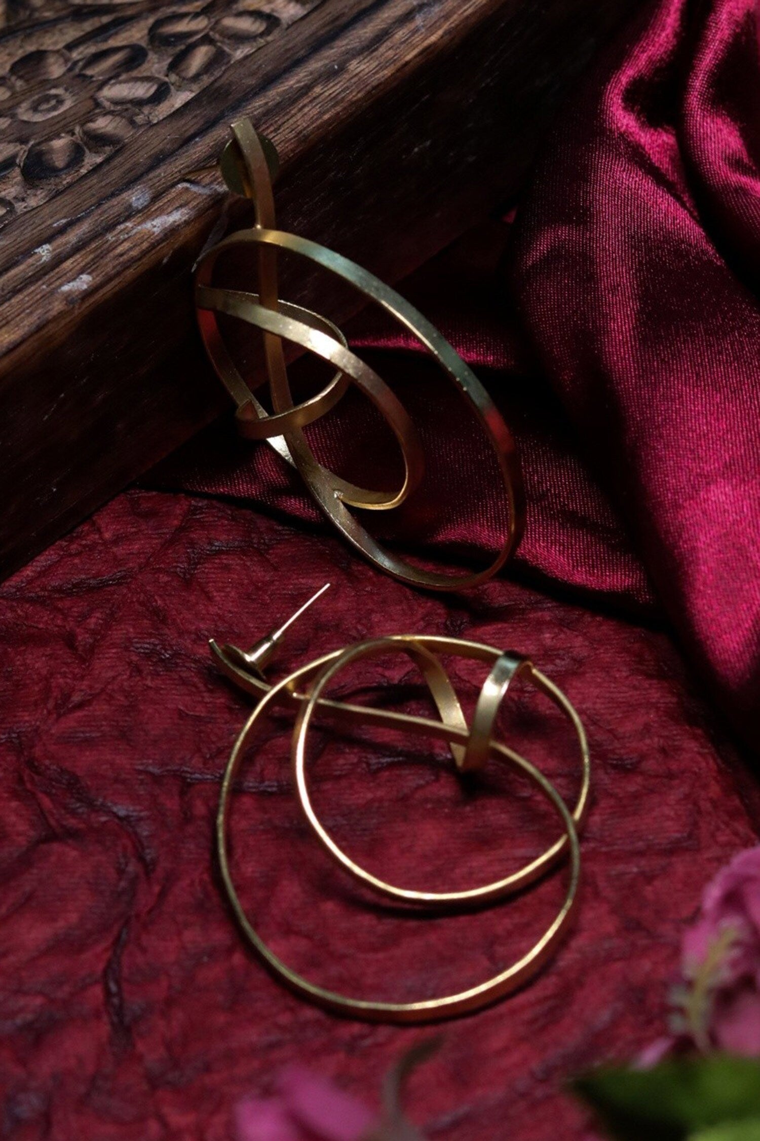Intertwined Whip Waves Earrings 