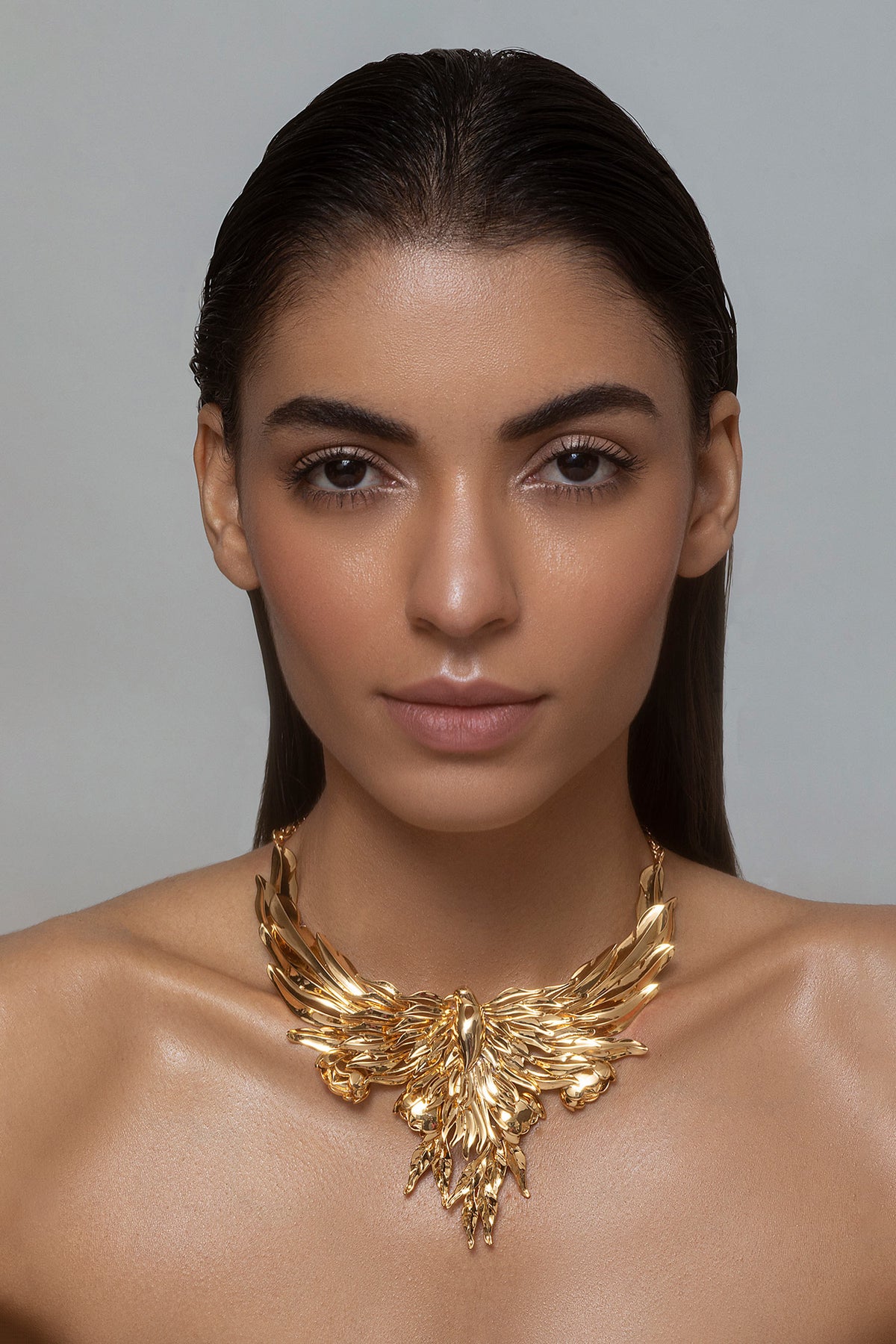 Handcrafted Bird Carved Collar Necklace 