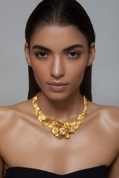 Handcrafted Leaf Carved Collar Necklace 