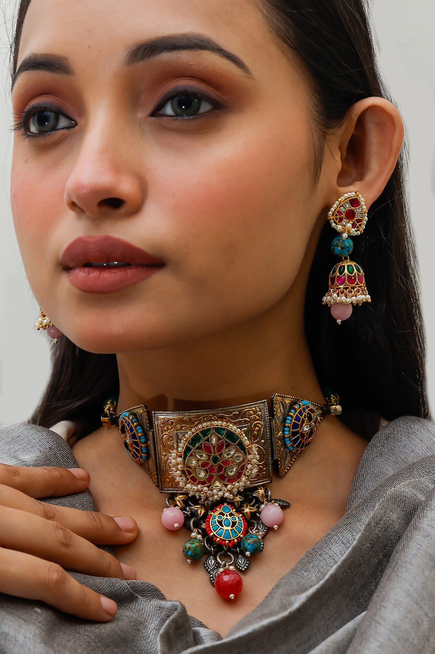 Dual Toned Carved Work Choker Set 