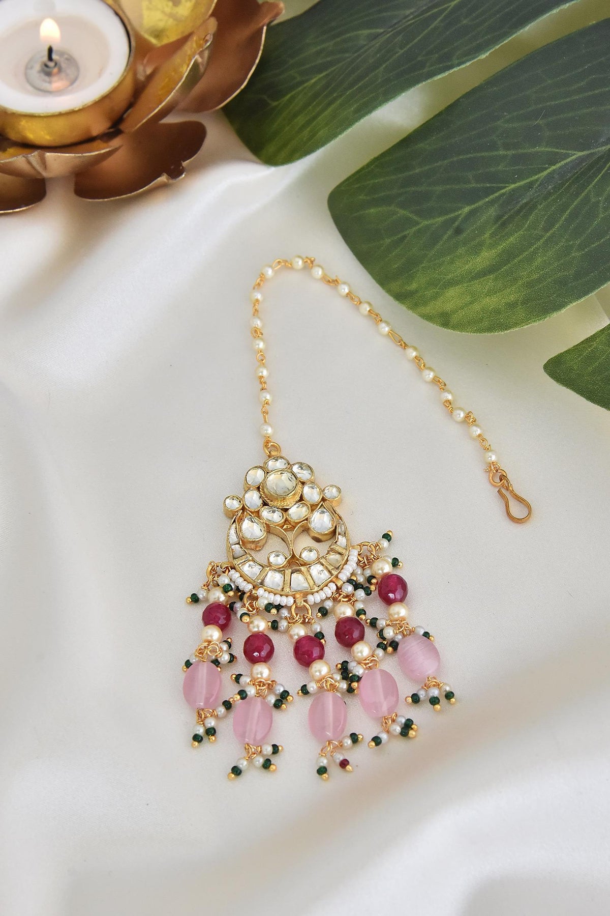 Floral Kundan Maangtikka 