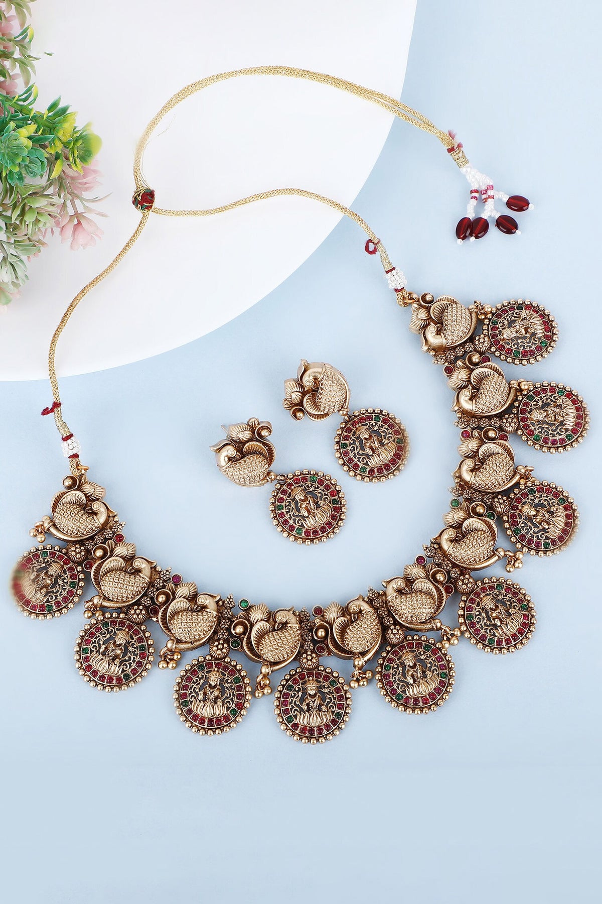 Temple Motif Embellished Choker Set 
