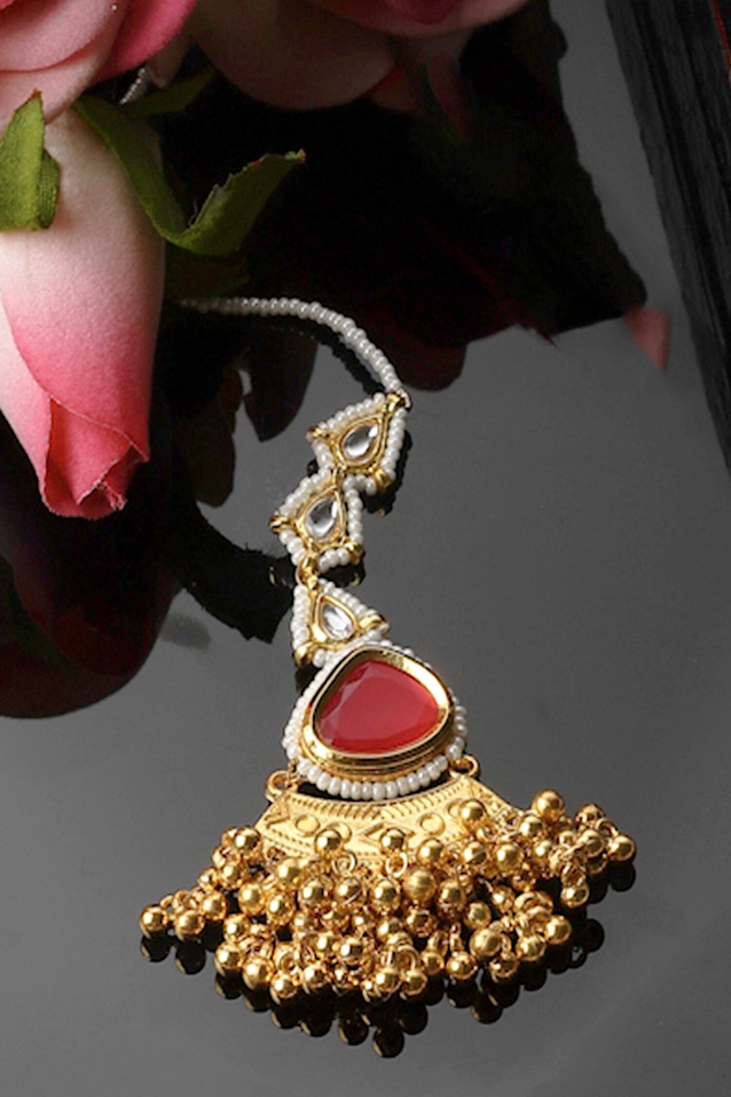 Kundan Embellished Maangtikka 