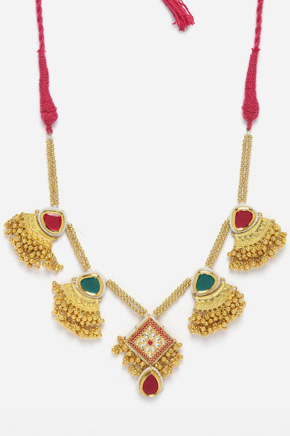 Kundan Embellished Necklace 