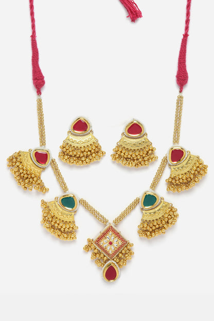 Kundan Embellished Necklace Set 