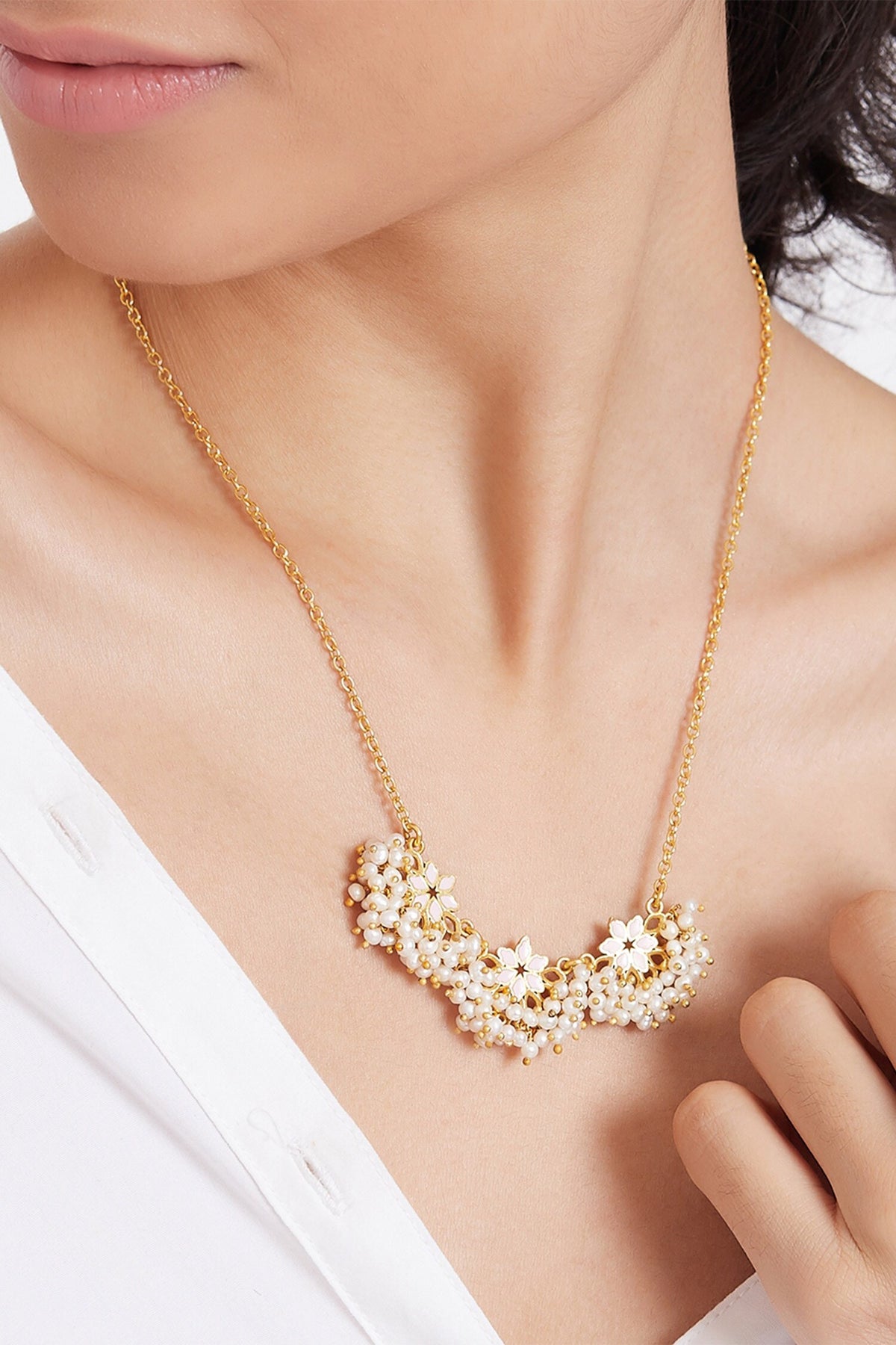 Bead Floral Pendant Necklace 