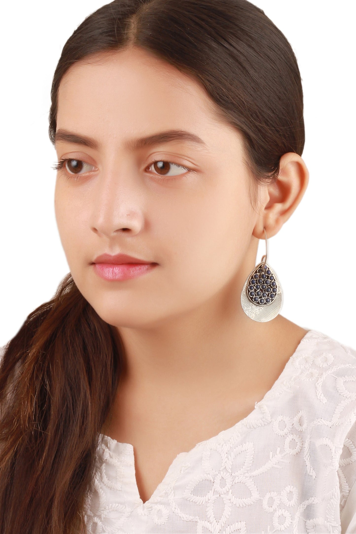 Teardrop Studded Earrings 