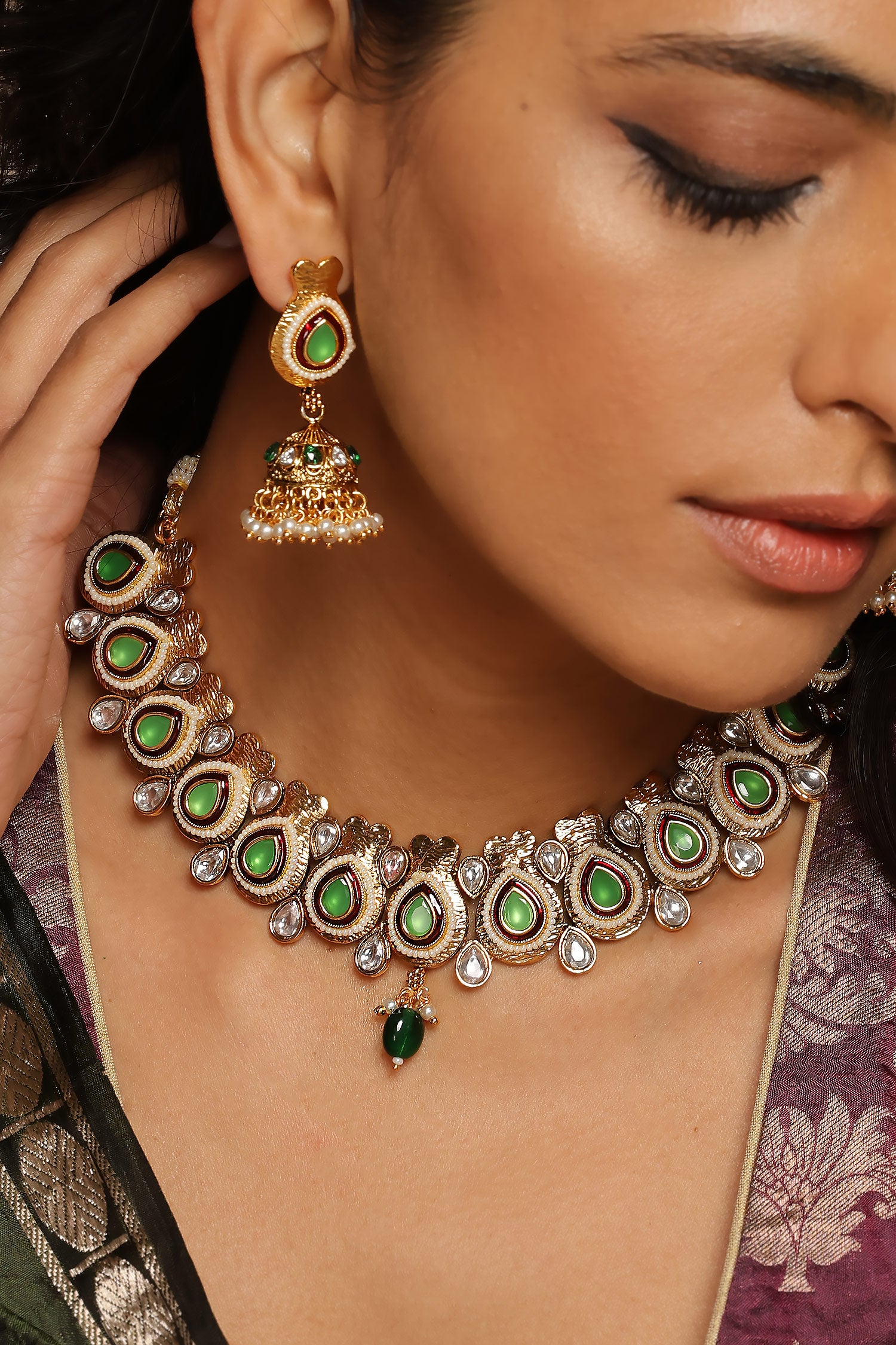 Emerald Tear Drop Necklace Set 