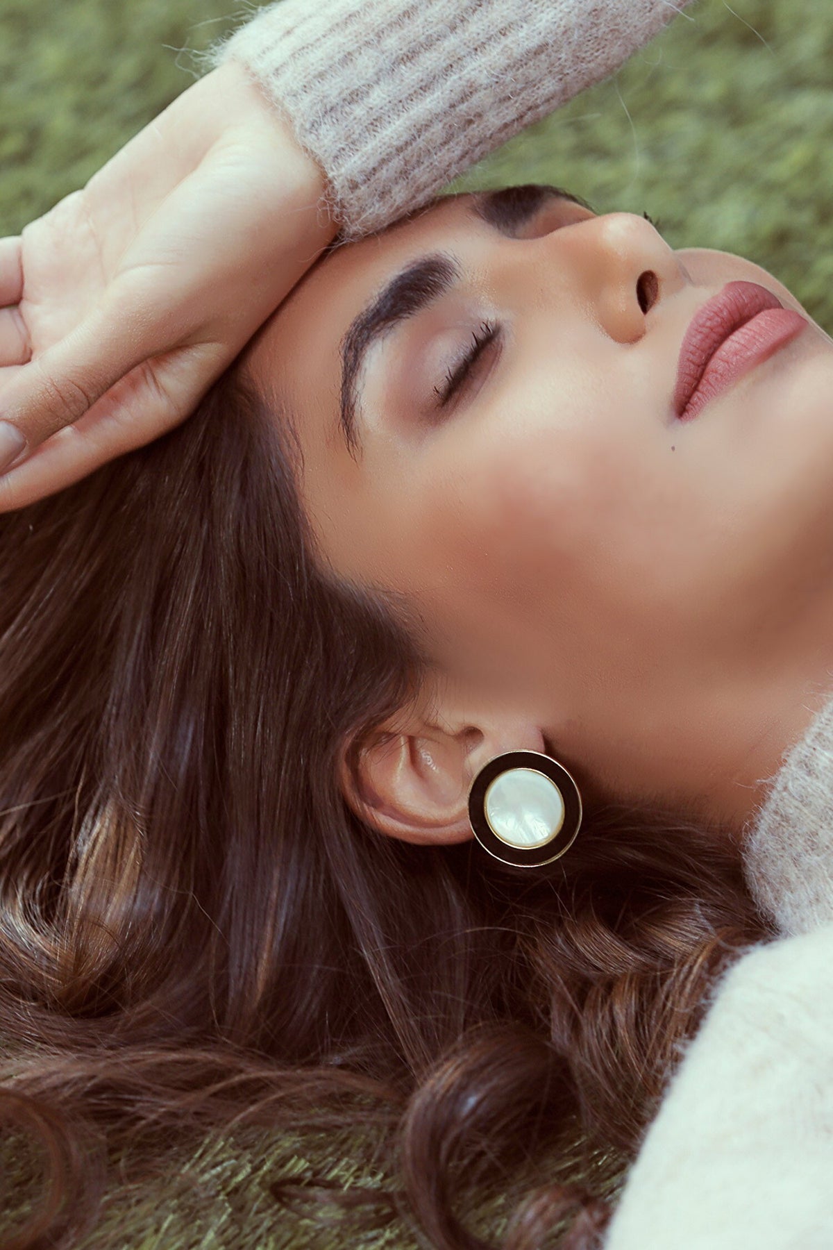 Alyssa Circular Shaped Studs 