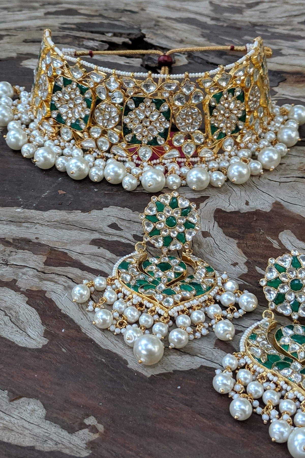 Stone Enamel Choker Set 