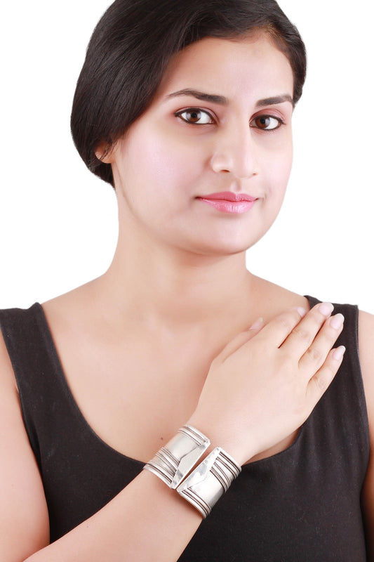 Silver Carved Handcrafted Bracelet 