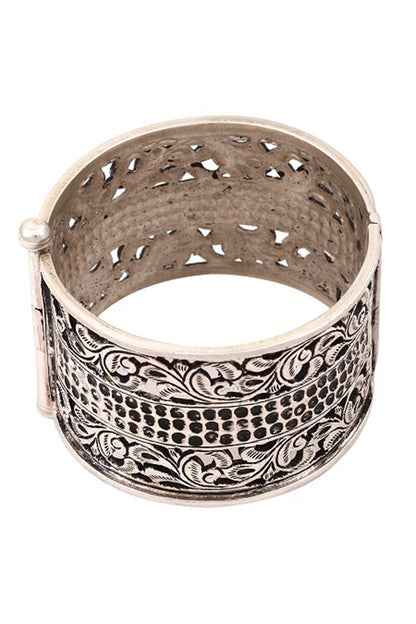 Floral Cutwork Silver Bracelet 