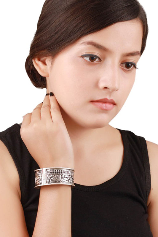 Handcrafted Floral Bracelet 