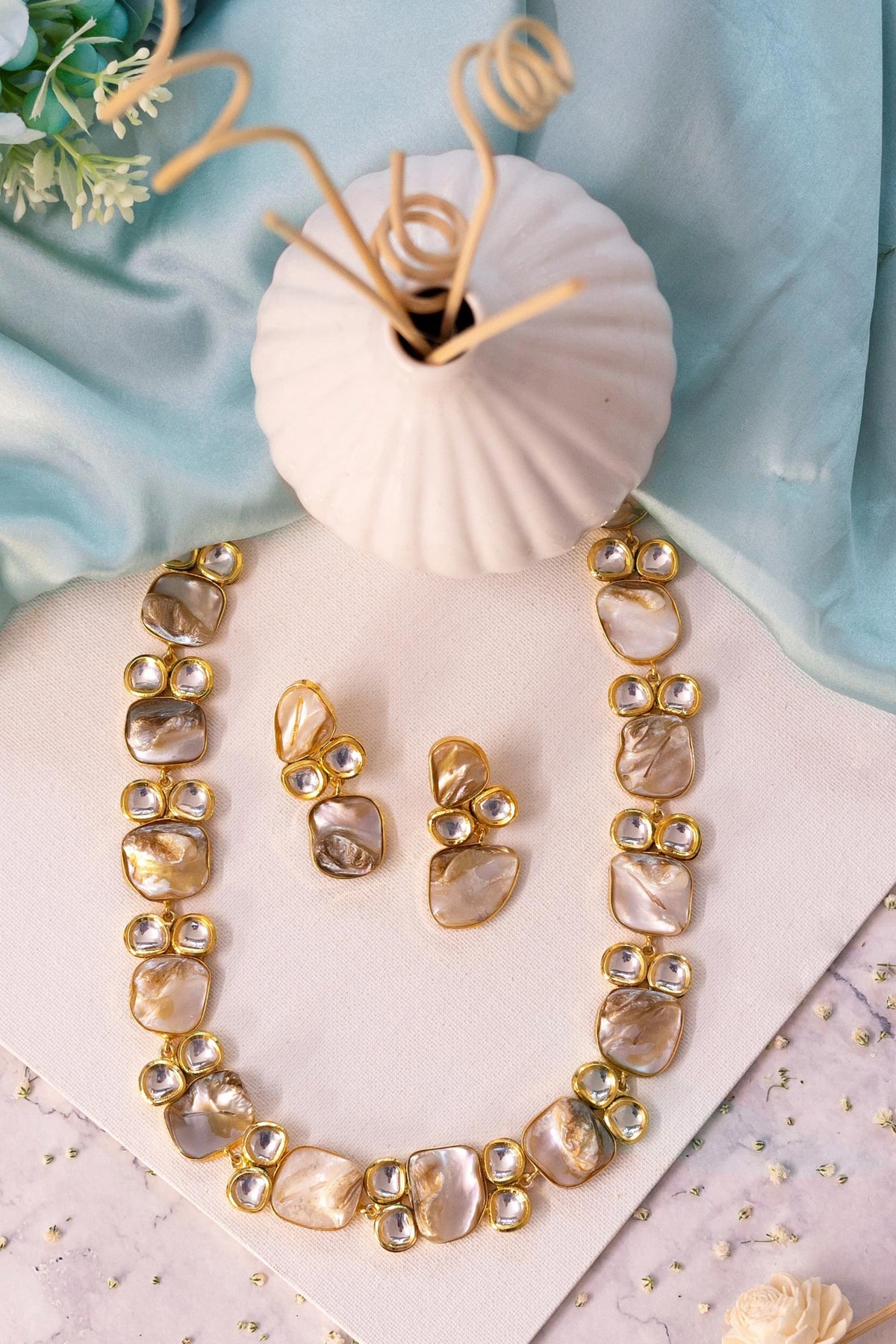Marble Effect Pearl Necklace Set 