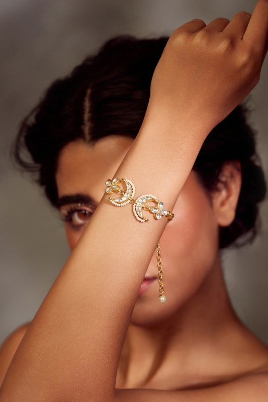 Kundan & Pearls Gold Bracelet 