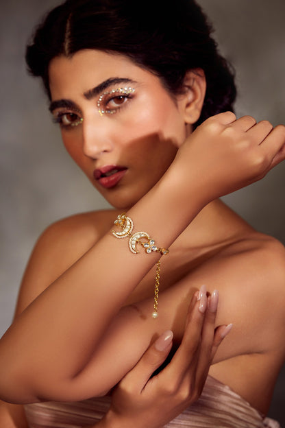 Kundan & Pearls Gold Bracelet 