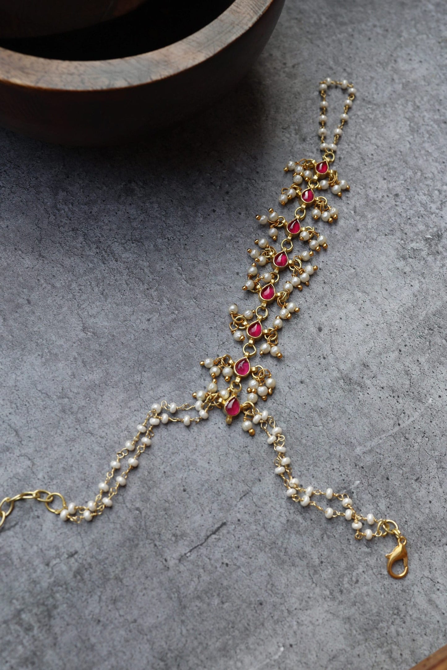 Kundan & Pearls Hathphool
 