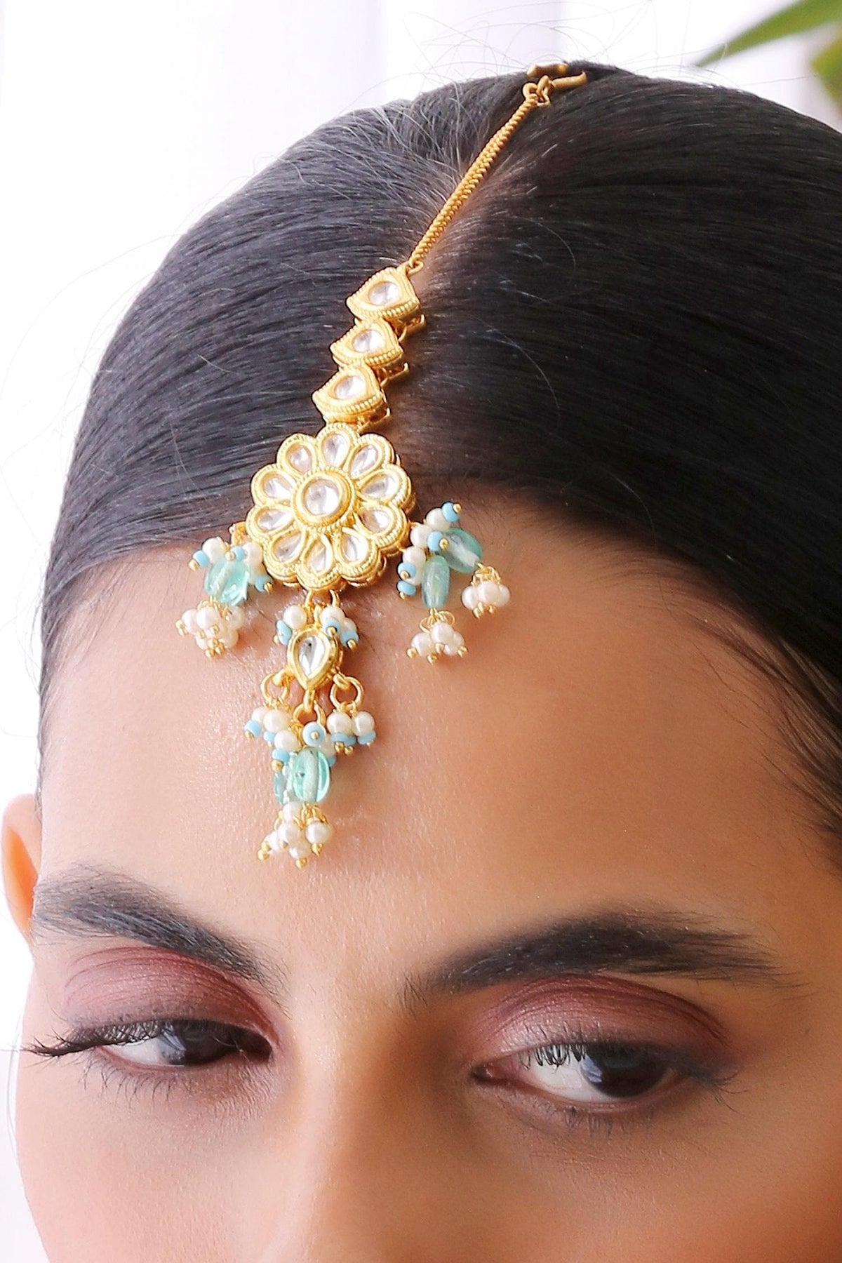 Floral Kundan Maangtikka 