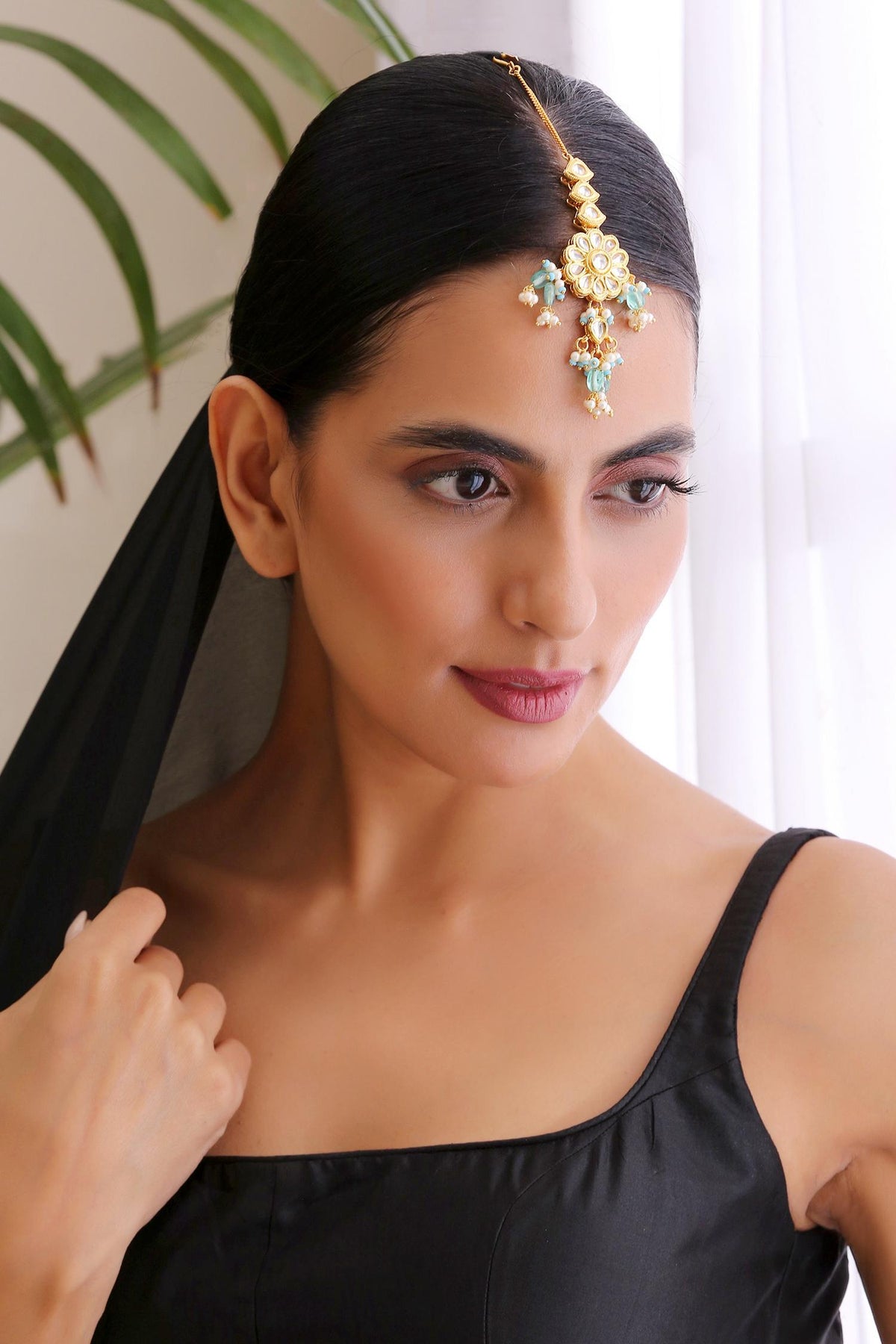 Floral Kundan Maangtikka 