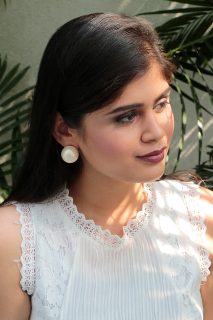 Pearl Ear Studs 