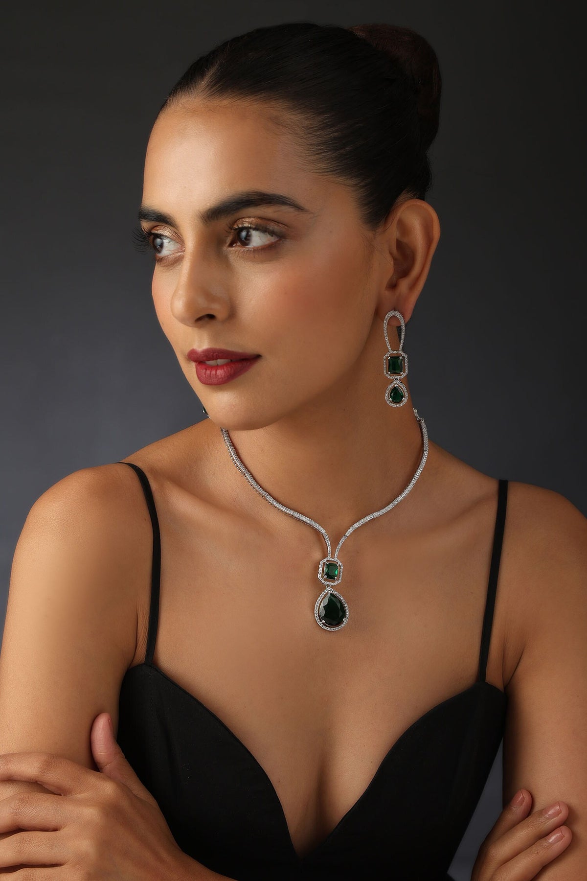 Emerald Drop Studded Necklace Set 