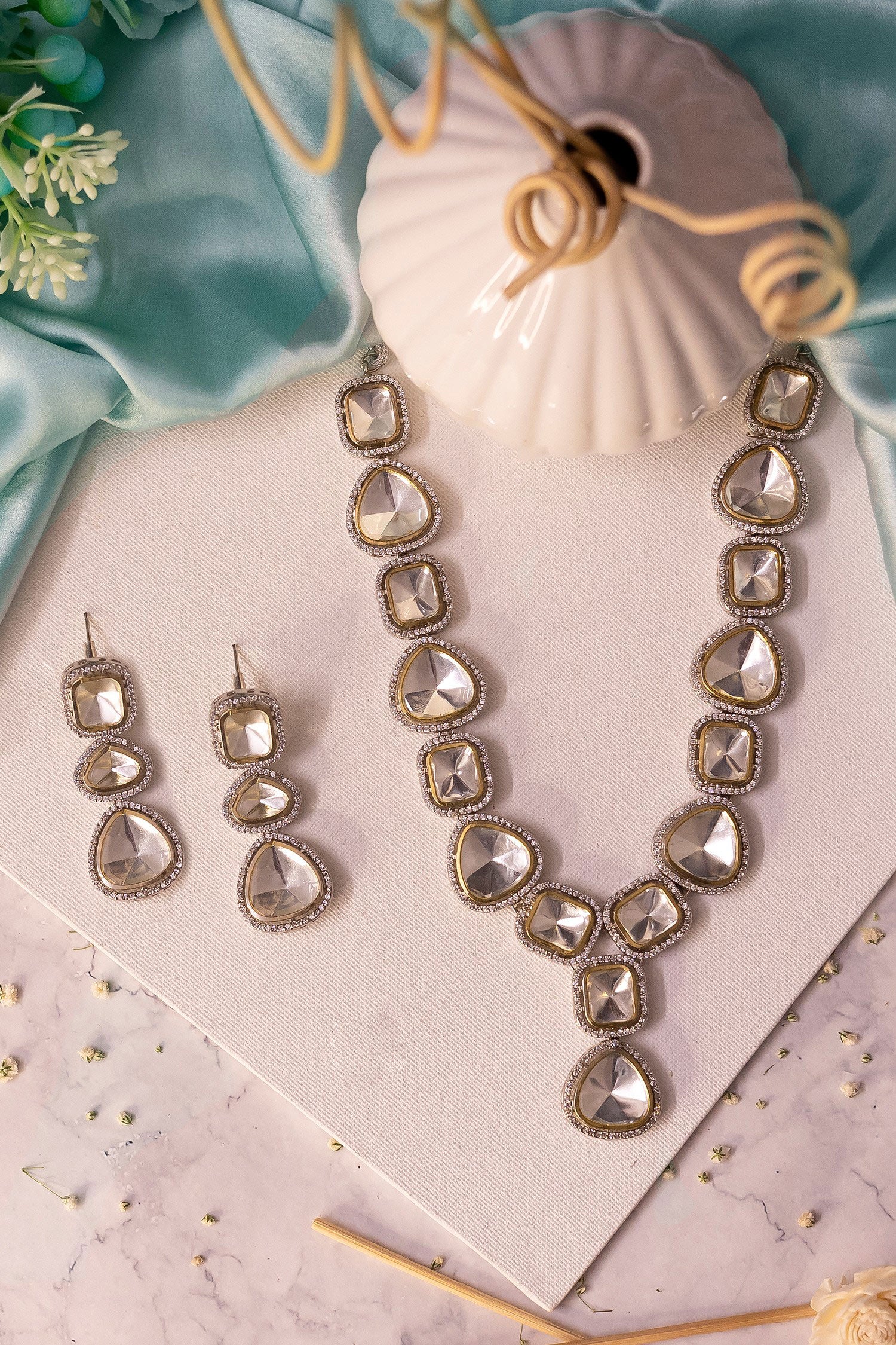 Polki Studded Necklace Set 