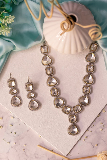 Polki Studded Necklace Set 